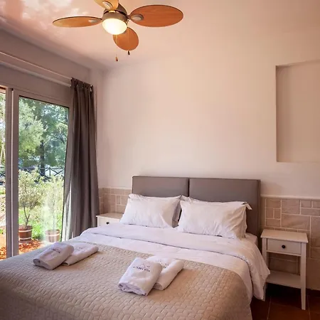 Kanonika Homes By The Sea Holiday home Neos Marmaras