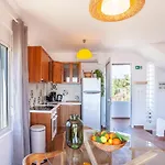 Kanonika Homes By The Sea * Νέος Μαρμαράς