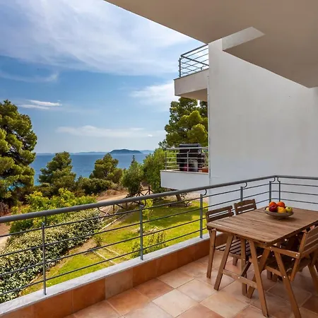 Alterra Homes By The Sea *